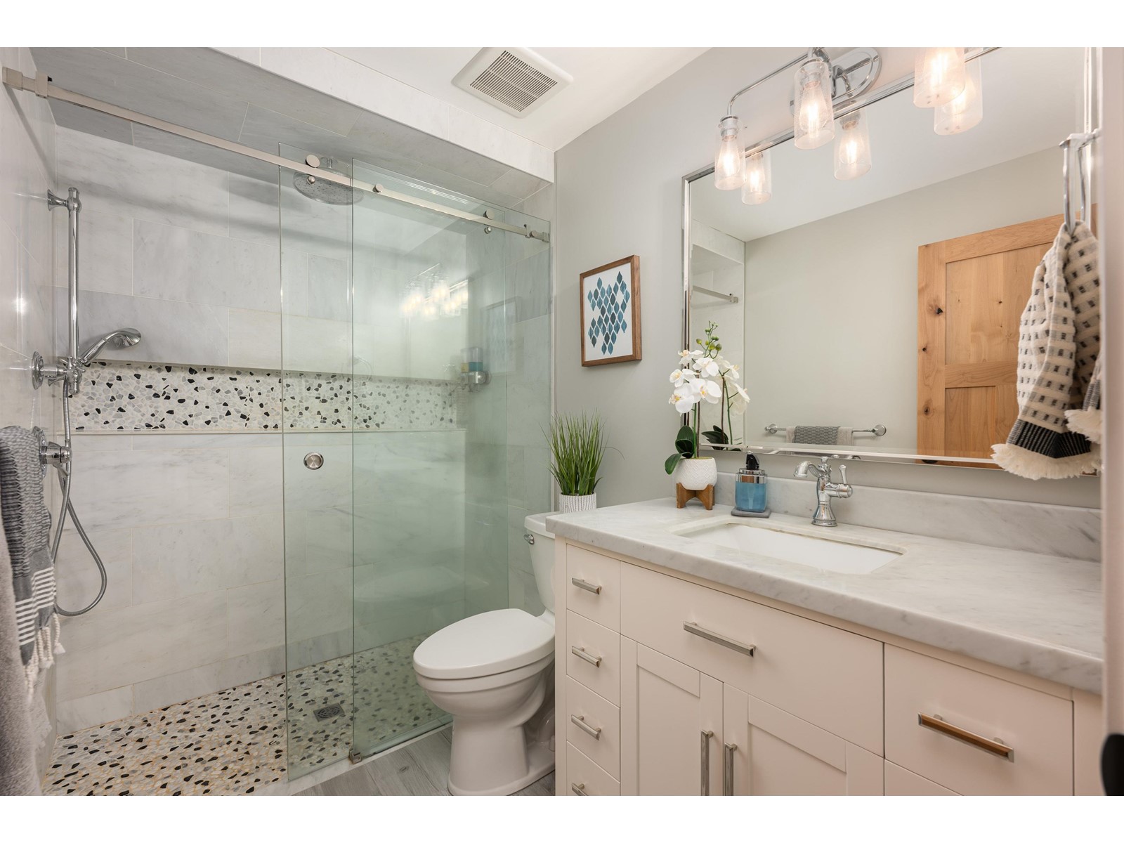 Photo 29 of 8575 240 Street, Langley BC