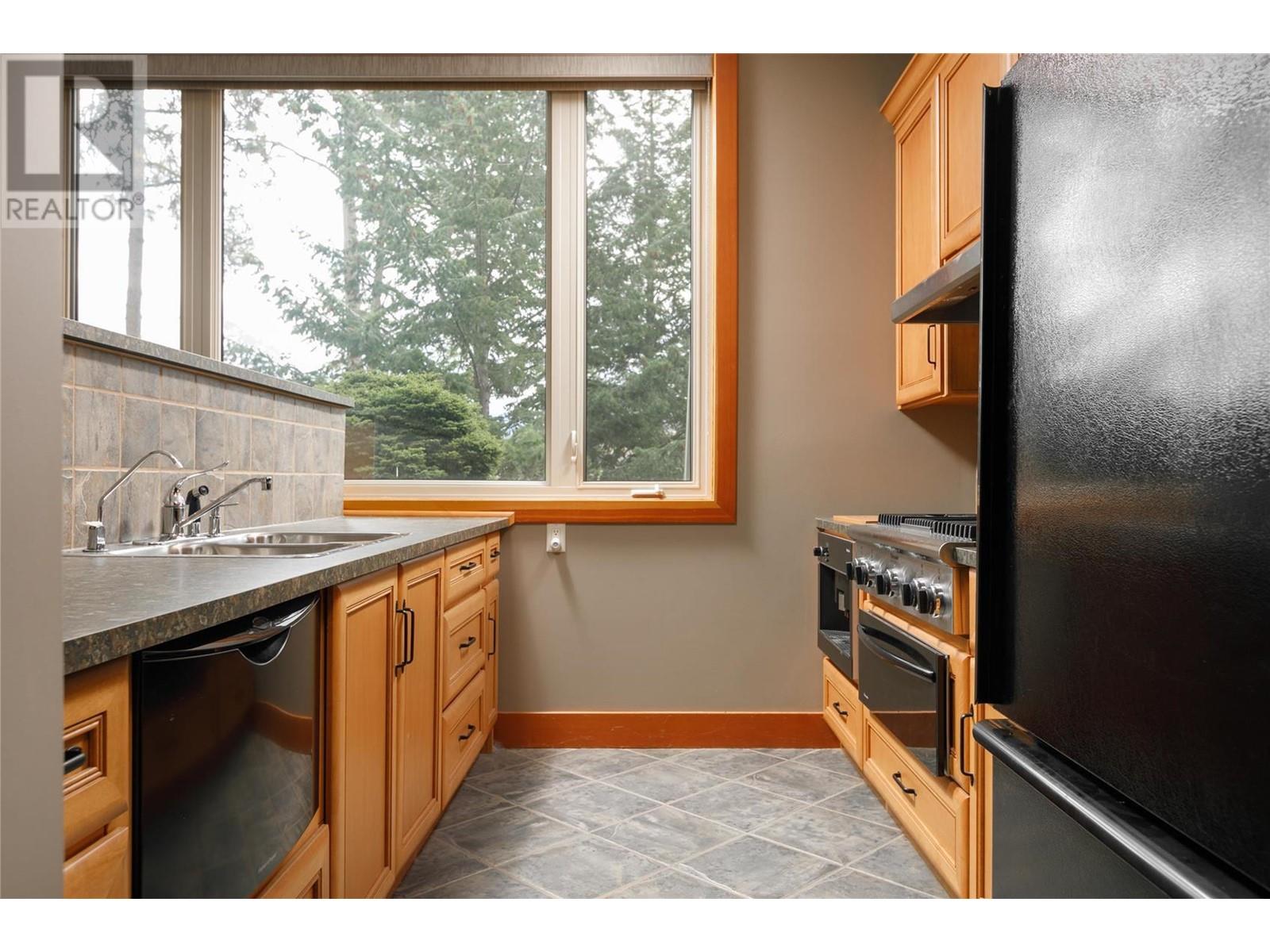 450 Niblick Court, Vernon