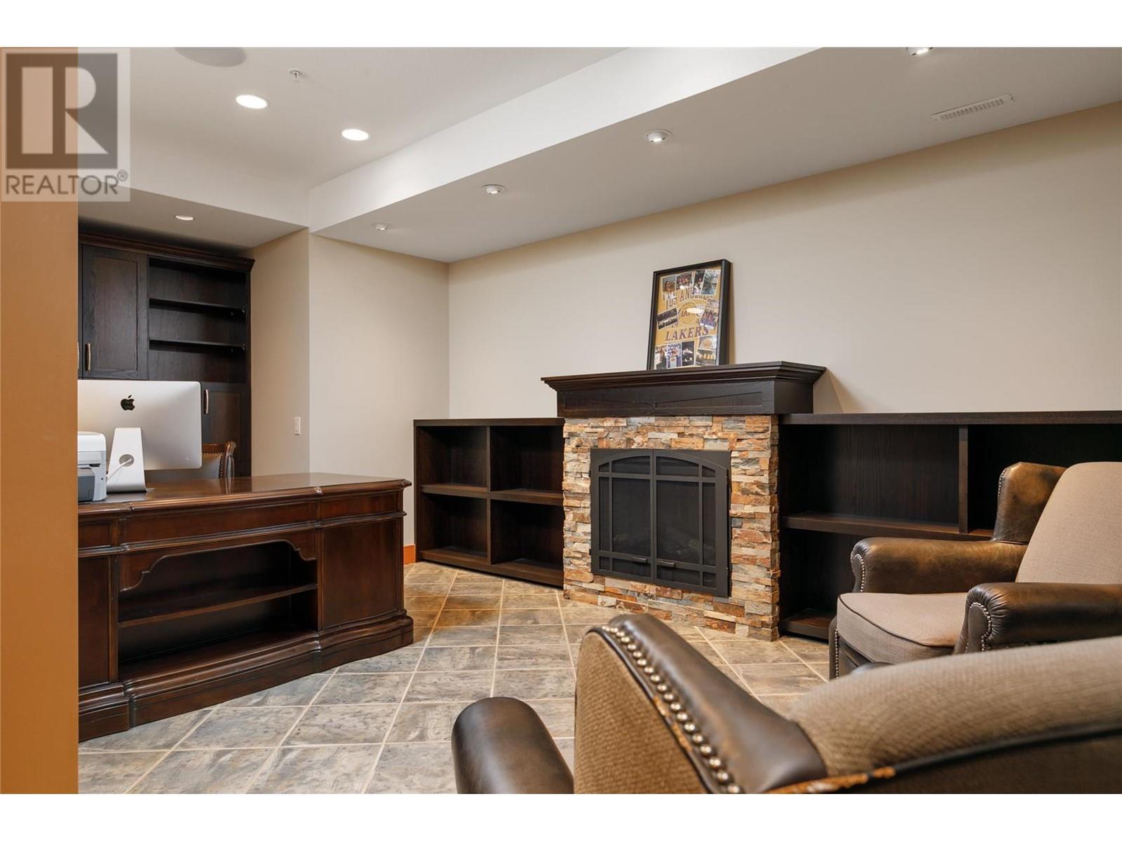 450 Niblick Court, Vernon