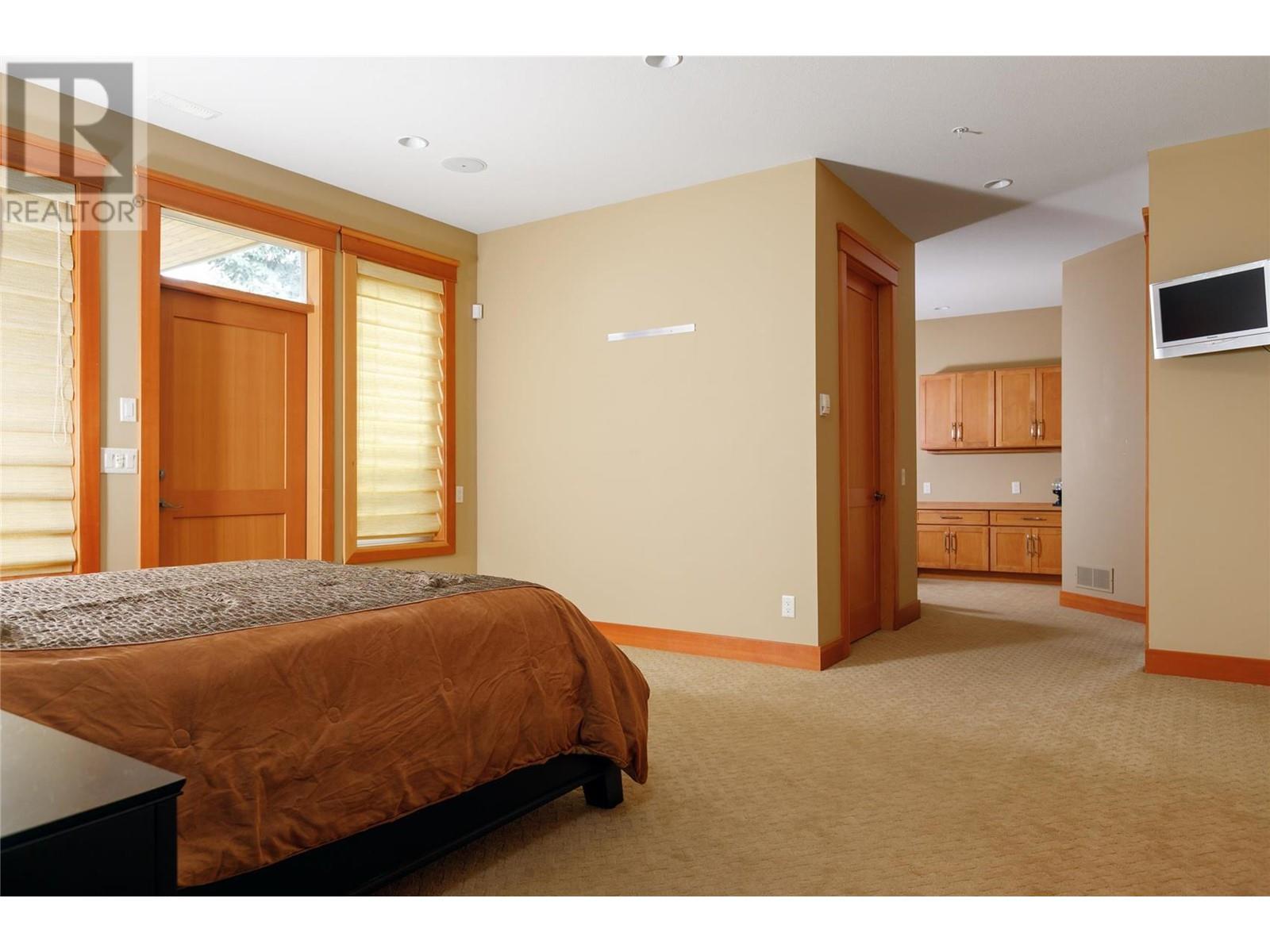 450 Niblick Court, Vernon