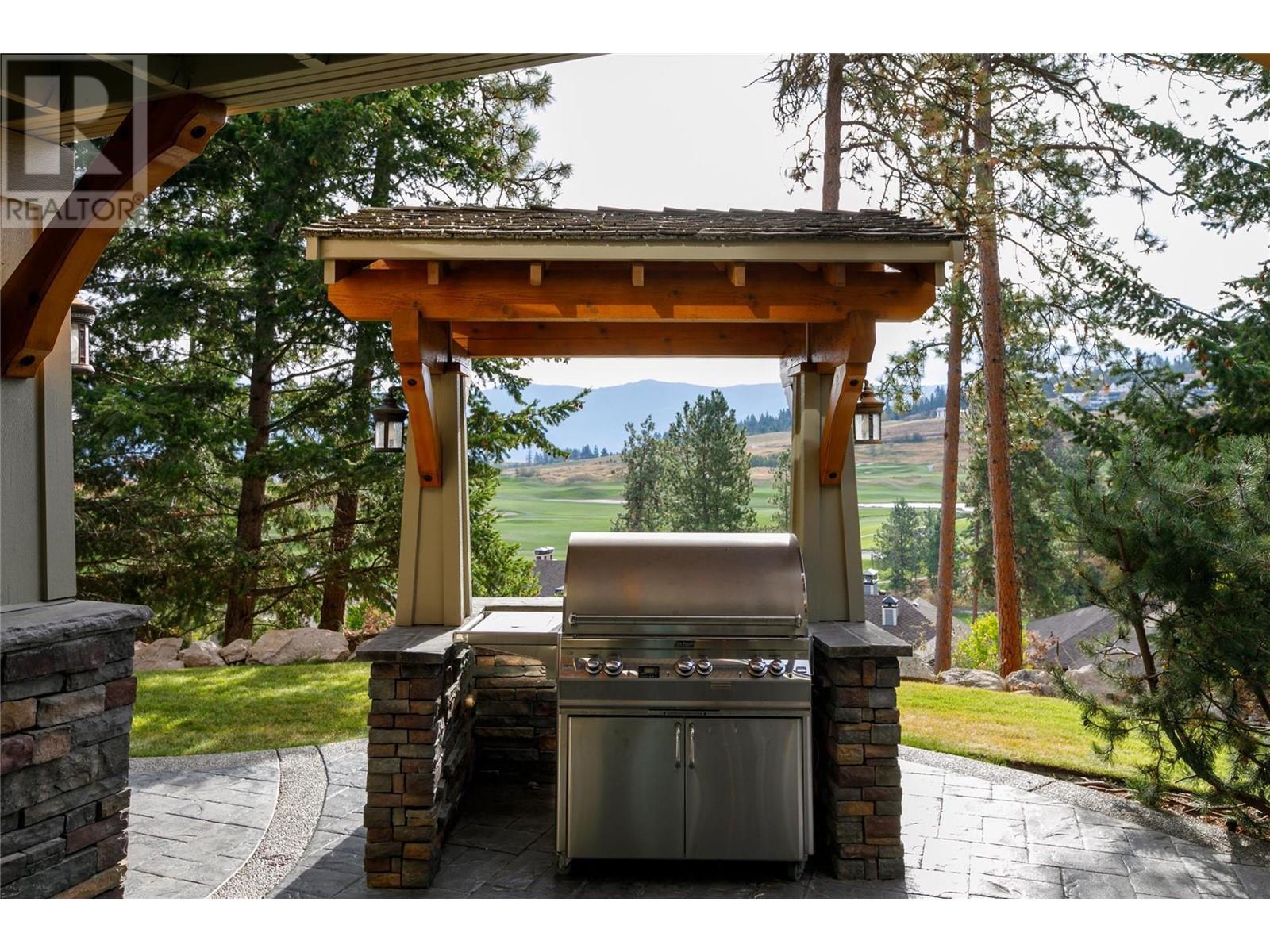 450 Niblick Court, Vernon
