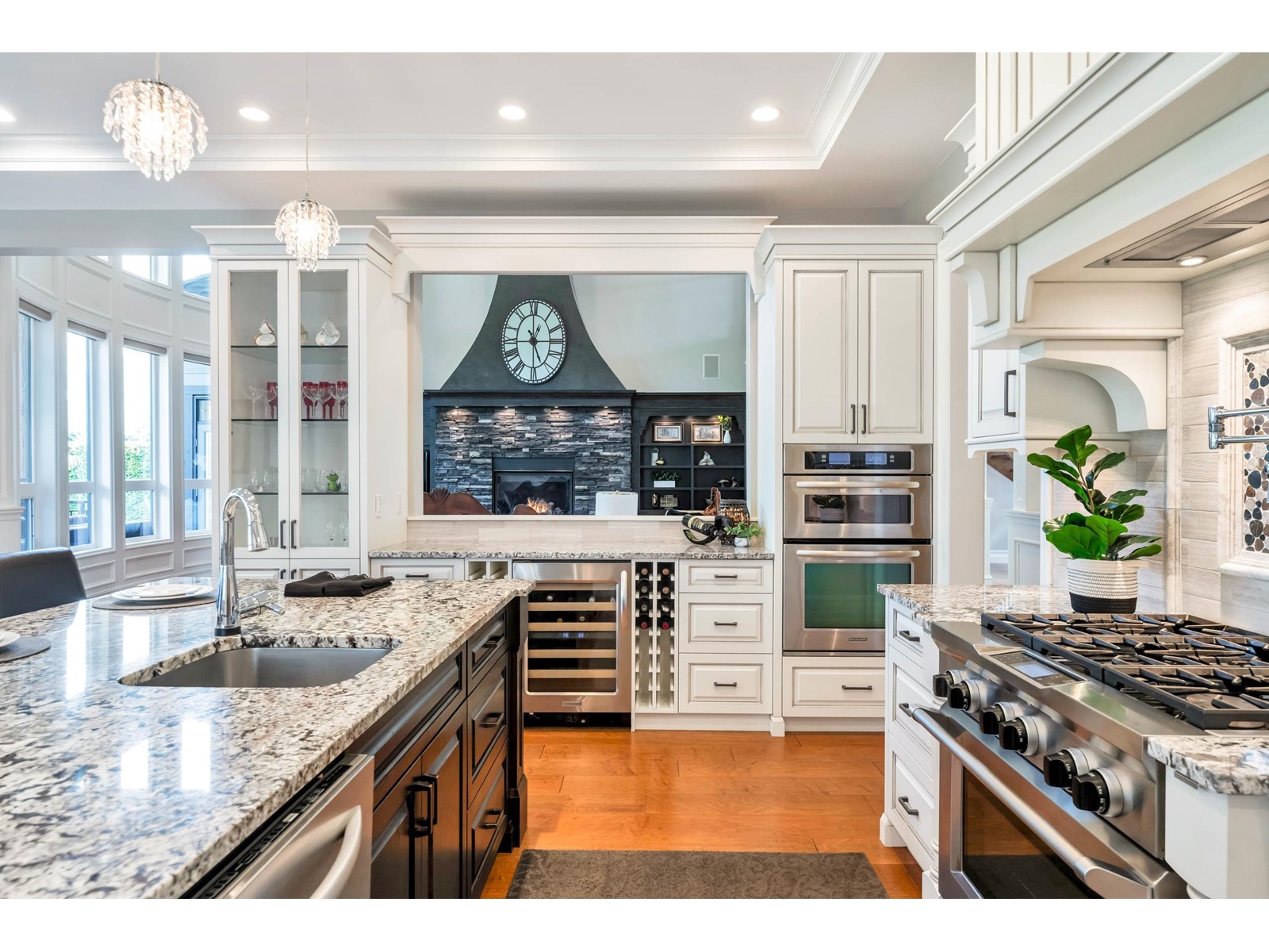 Photo 9 of 23727 36 A Avenue, Langley BC