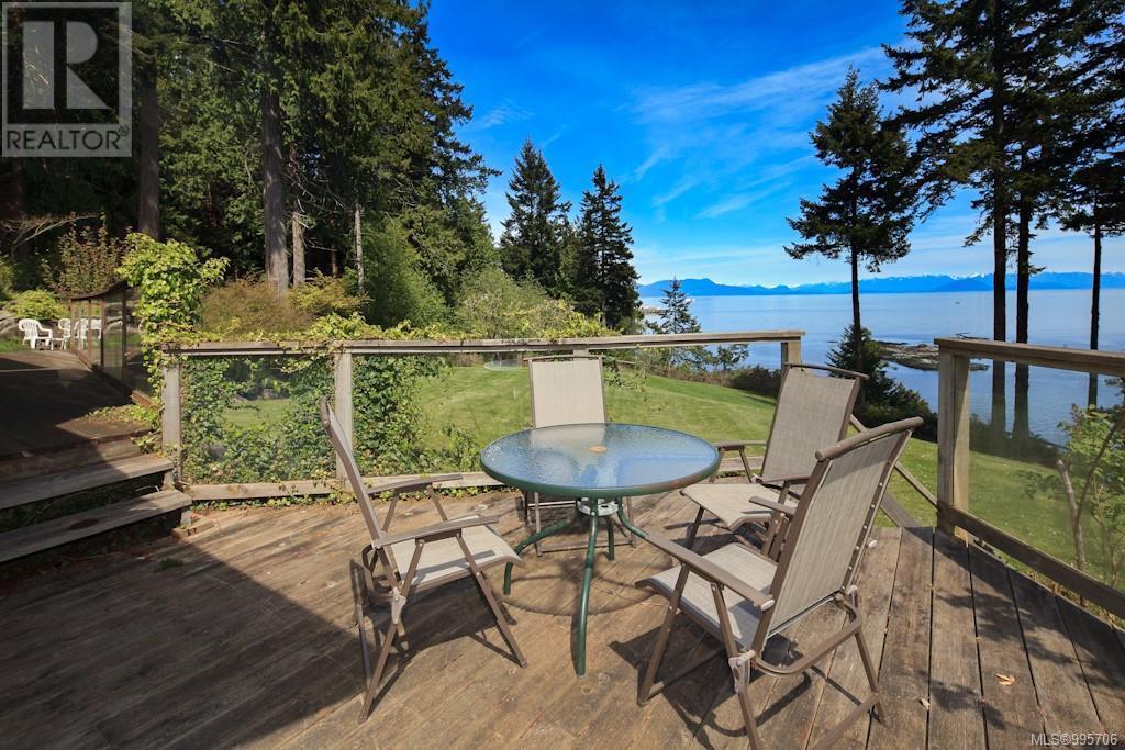 1180 Berry Point Rd, Gabriola Island