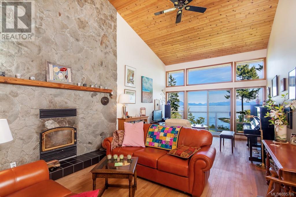 1180 Berry Point Rd, Gabriola Island