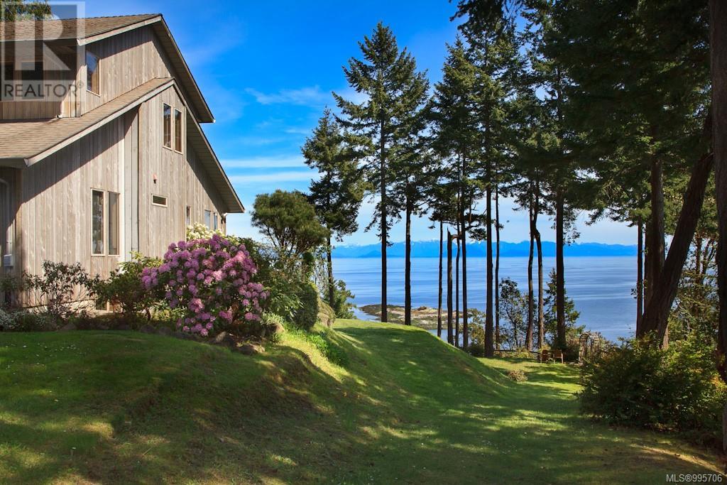 1180 Berry Point Rd, Gabriola Island