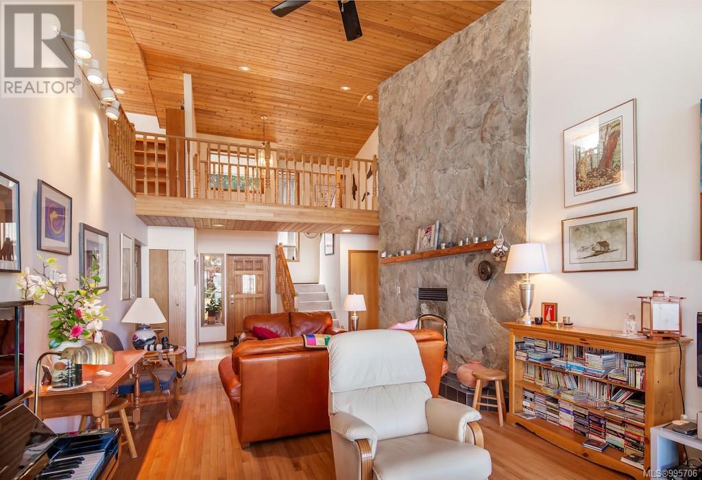 1180 Berry Point Rd, Gabriola Island