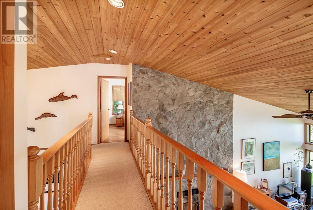 1180 Berry Point Rd, Gabriola Island