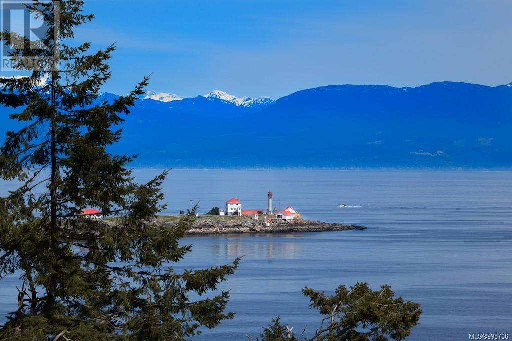 1180 Berry Point Rd, Gabriola Island