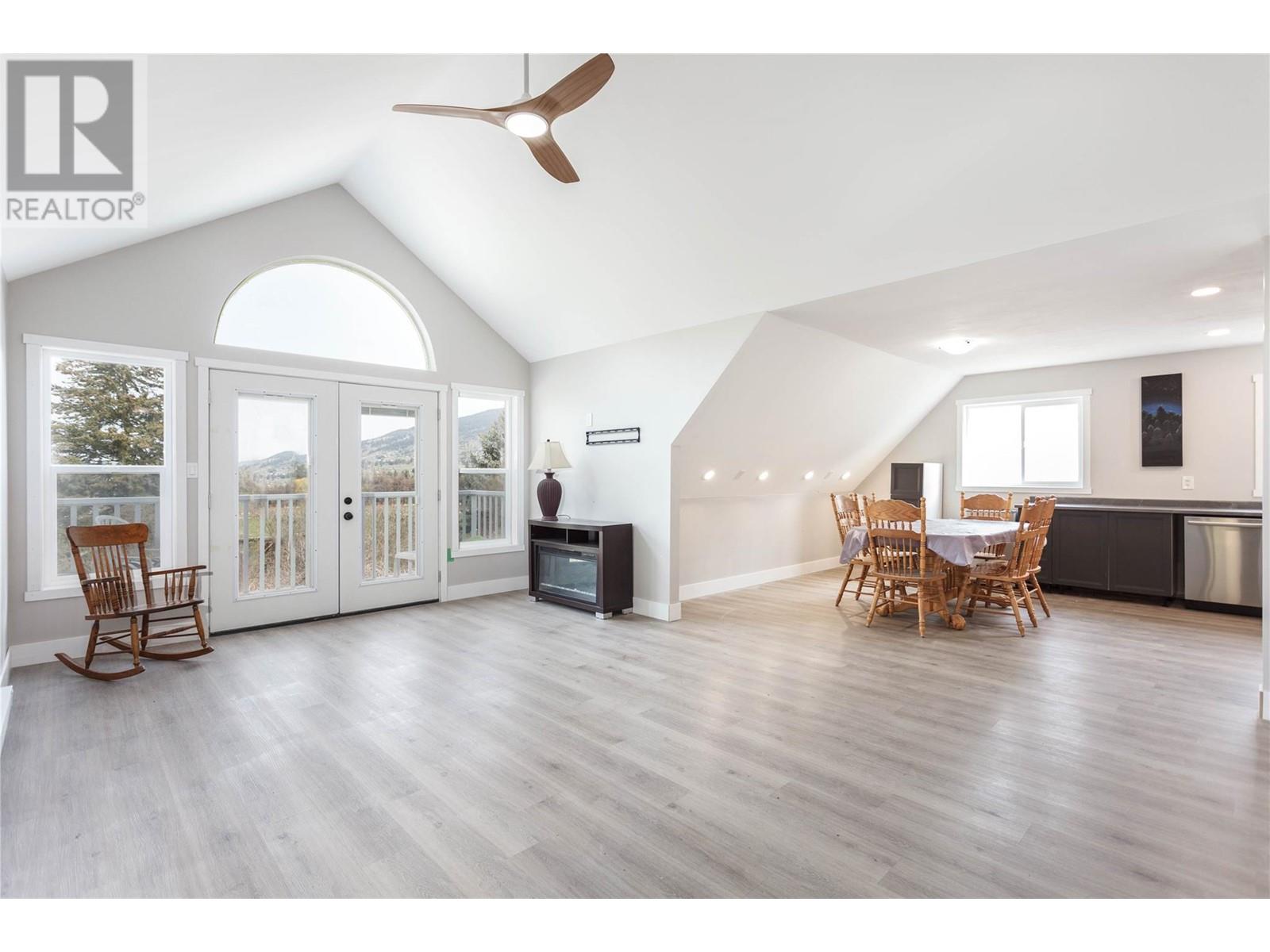 6655 Cosens Bay Road, Coldstream