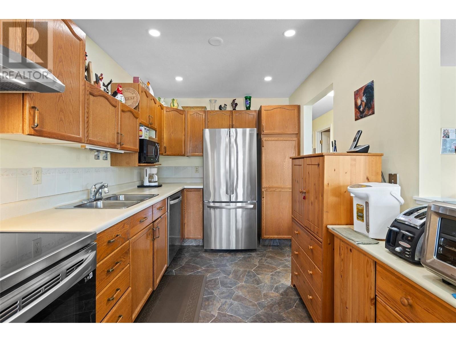 210 3815 Brown Road, West Kelowna