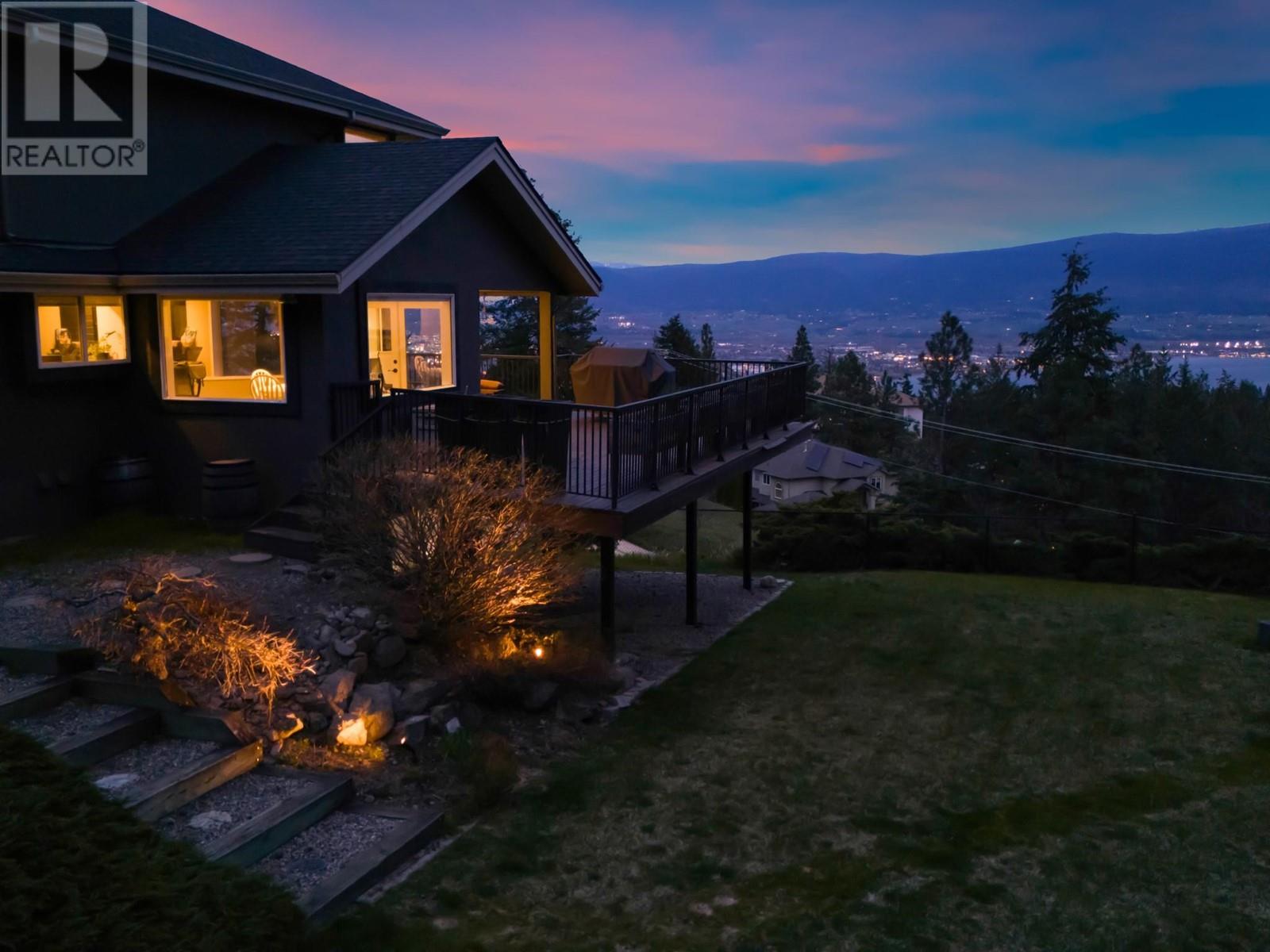  1026 McPhail Court, West Kelowna