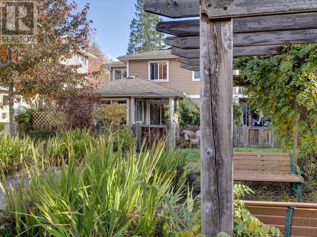 9 624 SHAW ROAD, Gibsons