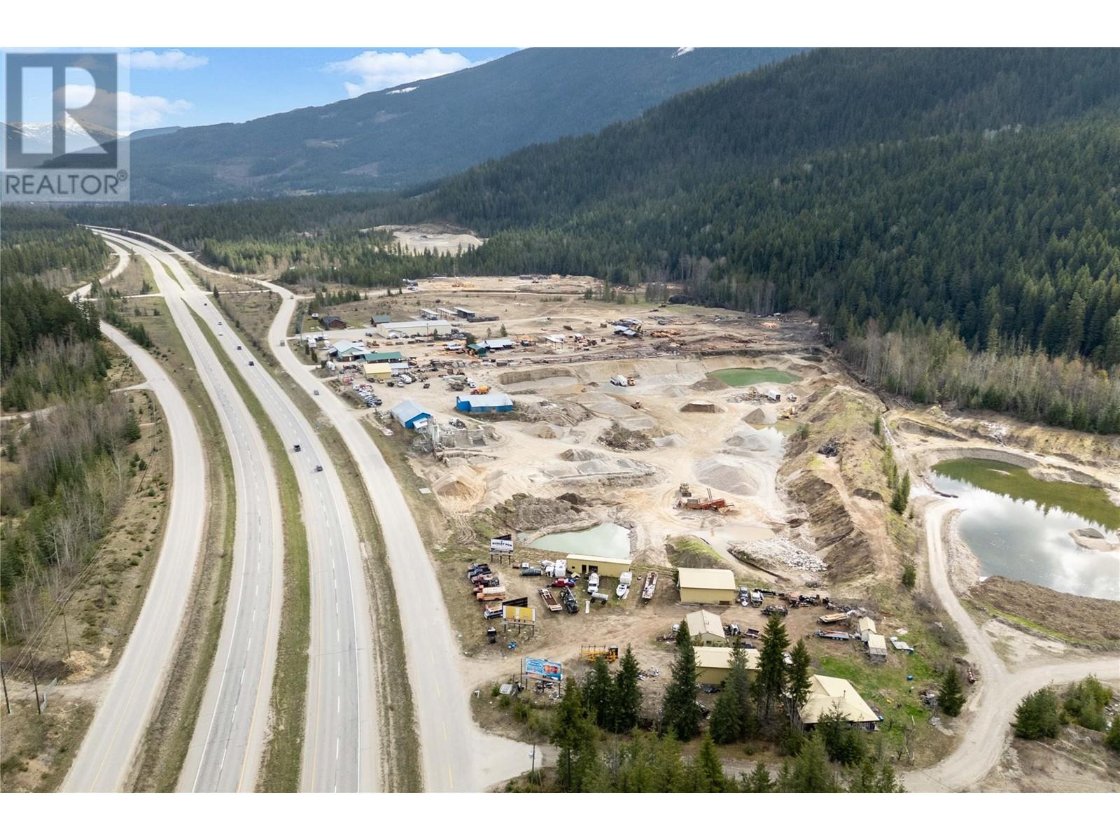 Photo 7 of 3354 Oxbow Frontage Road, Malakwa BC