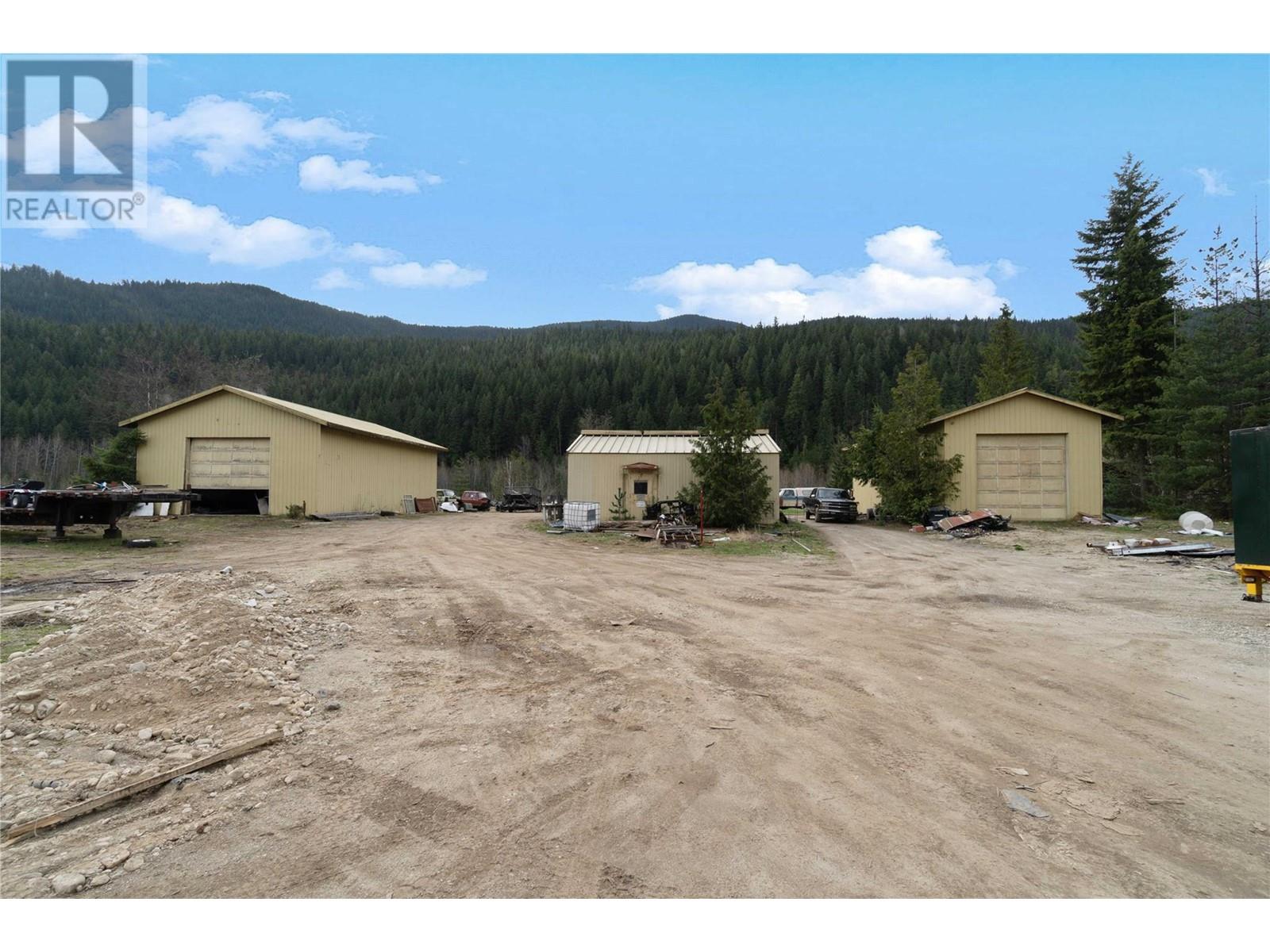 Photo 28 of 3354 Oxbow Frontage Road, Malakwa BC