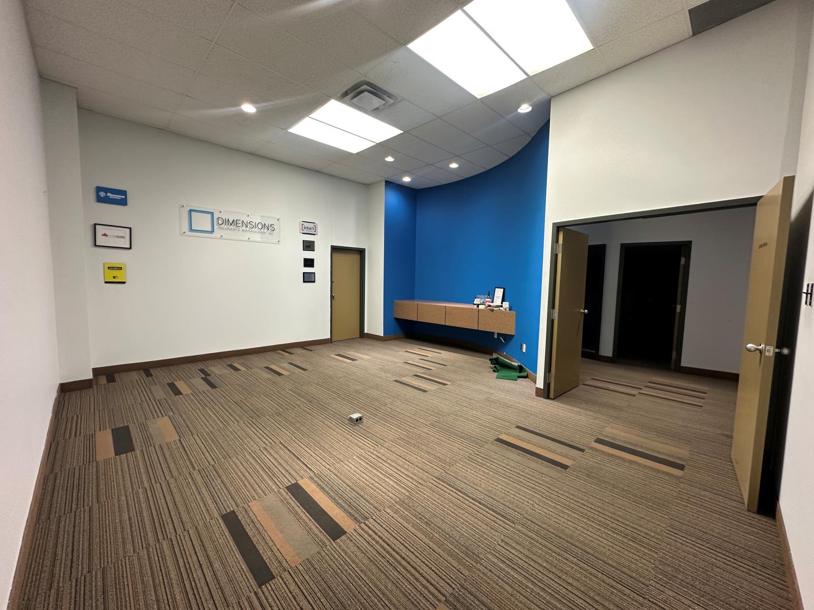 Photo 10 of 227 Portage Ave, Winnipeg MB