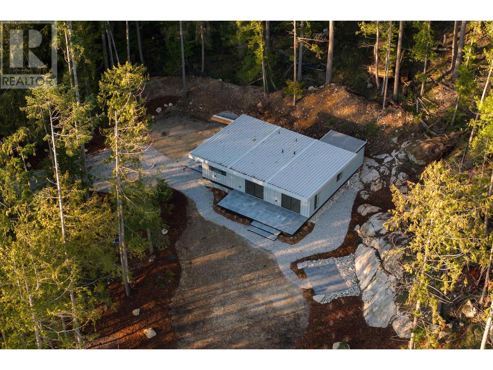5790 SARGEANT BAY HEIGHTS ROAD, Halfmoon Bay