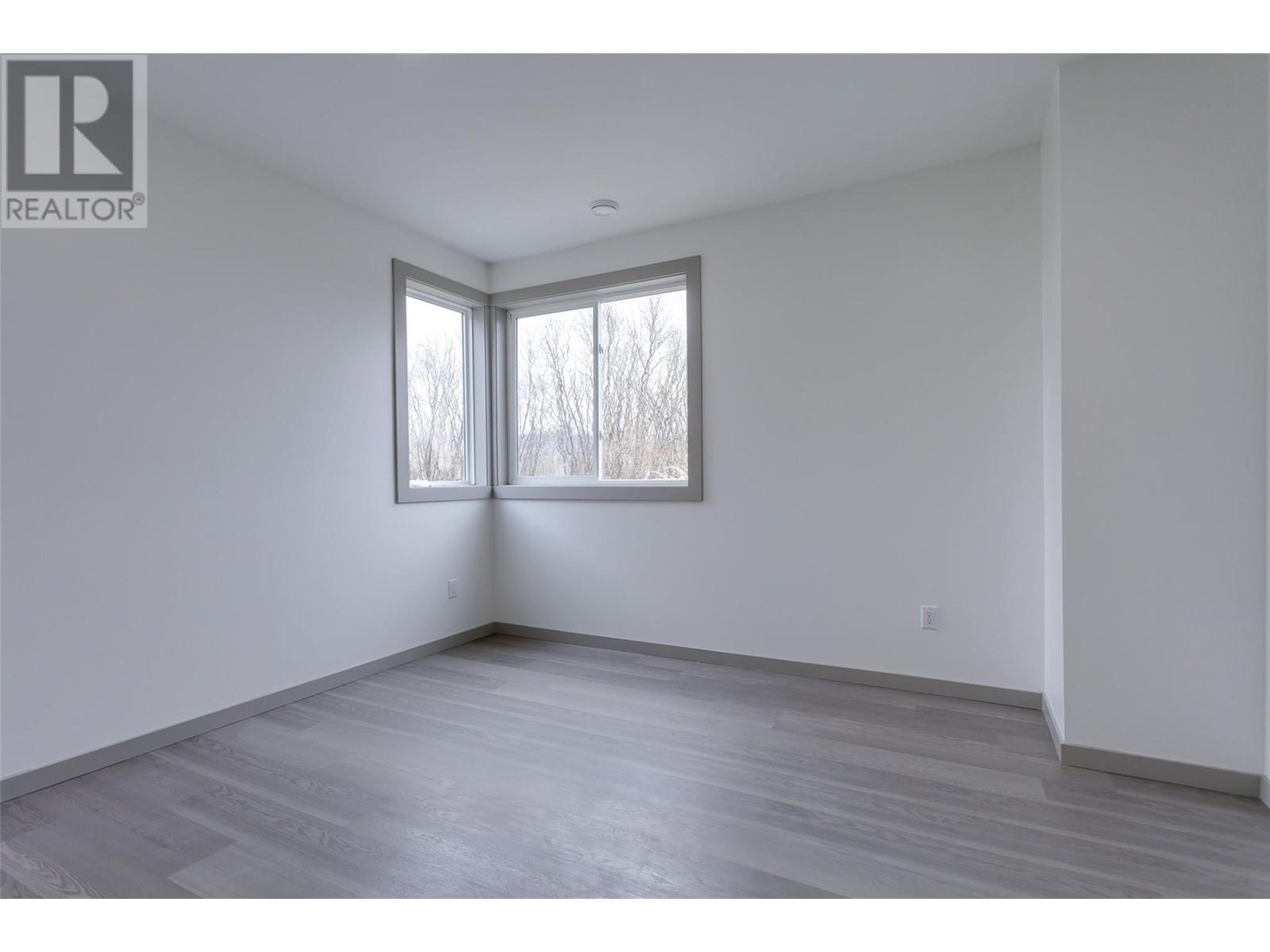  7217 Lakeridge Place, Vernon