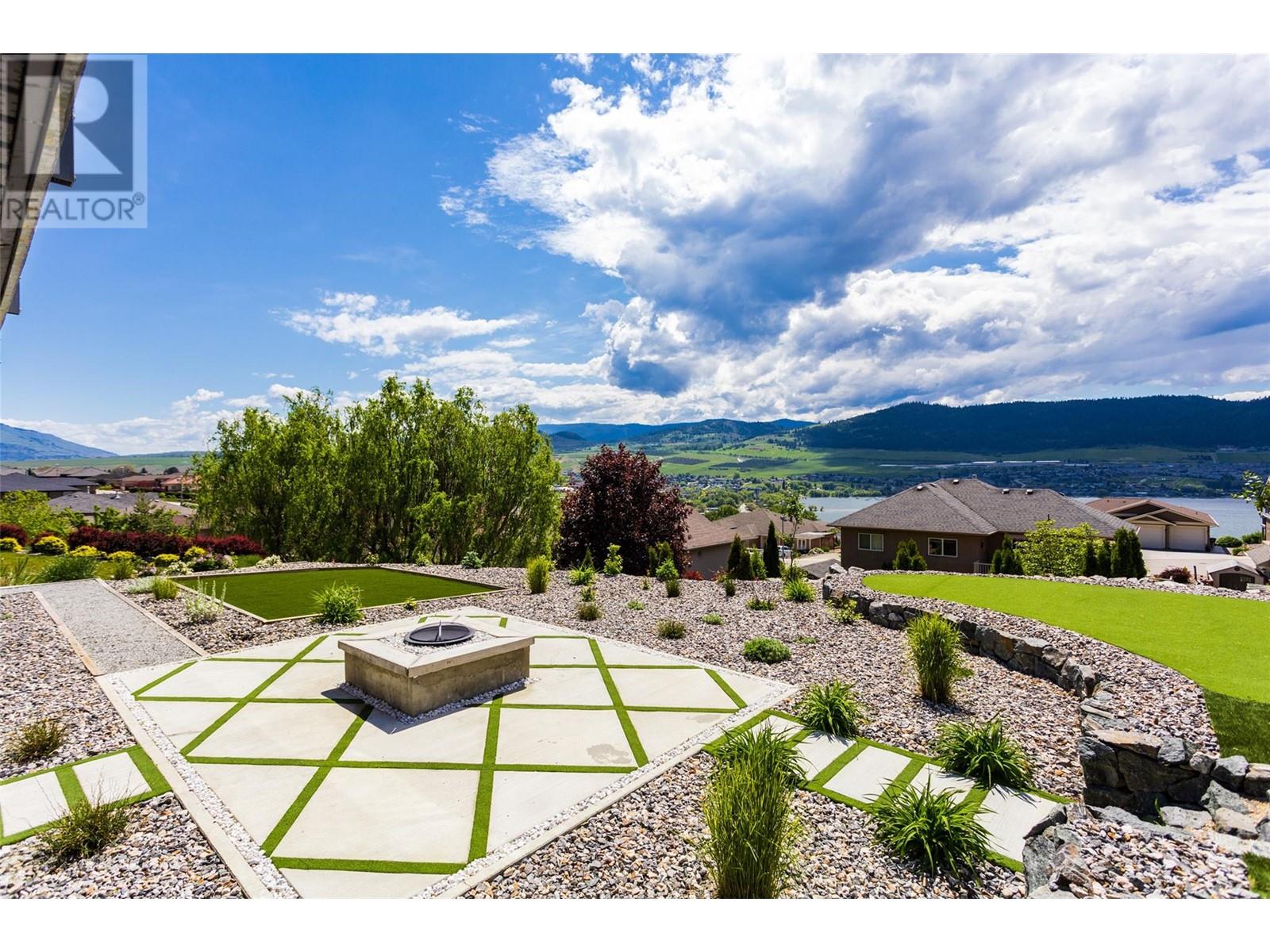  7217 Lakeridge Place, Vernon