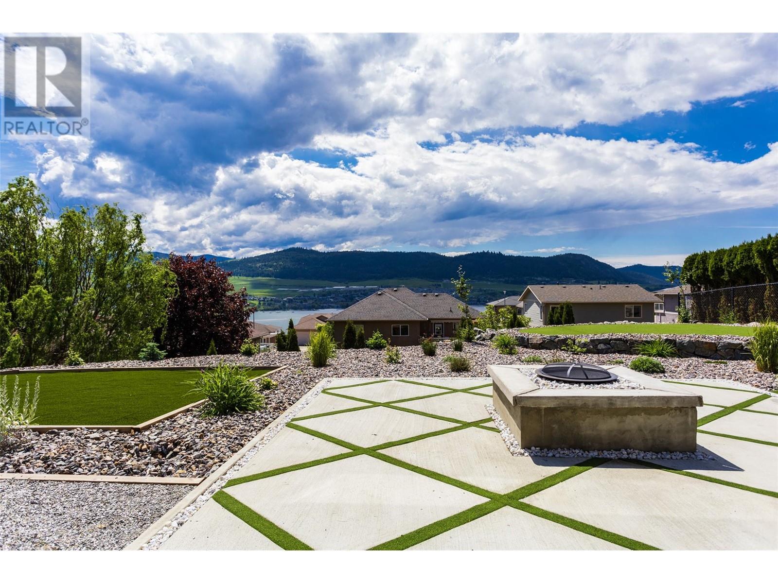 7217 Lakeridge Place, Vernon
