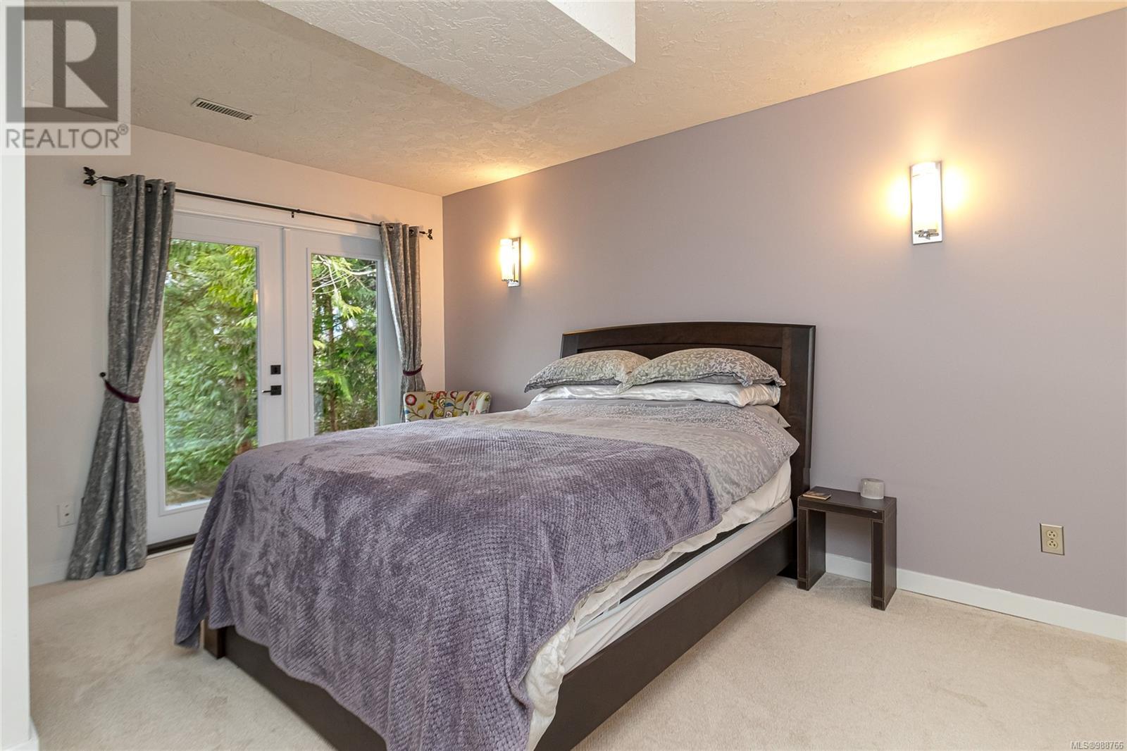 1526 Winslow Dr, Sooke