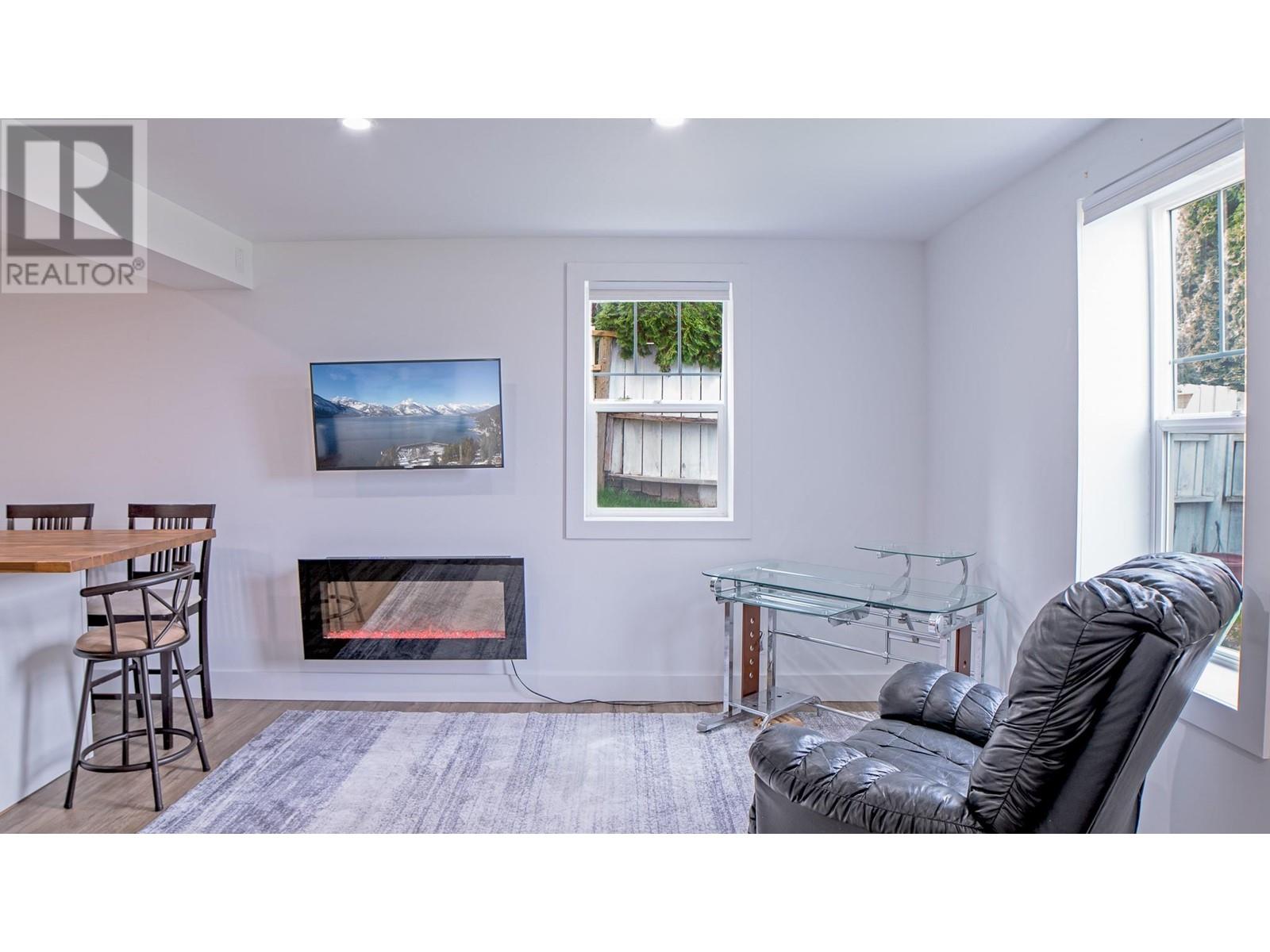 Photo 22 of 403 8th Avenue S, Creston BC