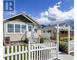  834 SCHOOL Avenue, Oliver