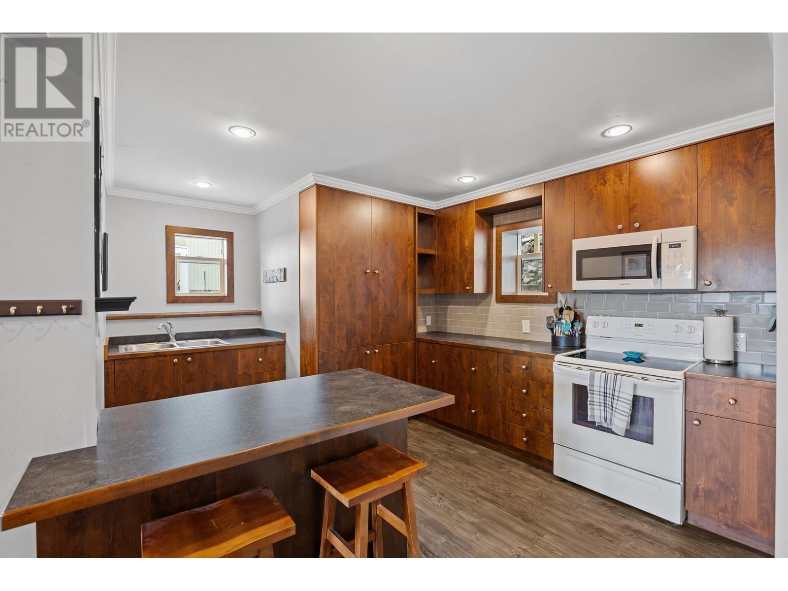 8261 LITTLE FORT 24 HIGHWAY, Bridge Lake