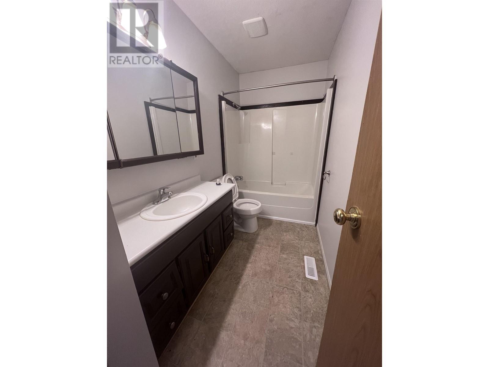 3955 COTTONWOOD ROAD, Fort Nelson