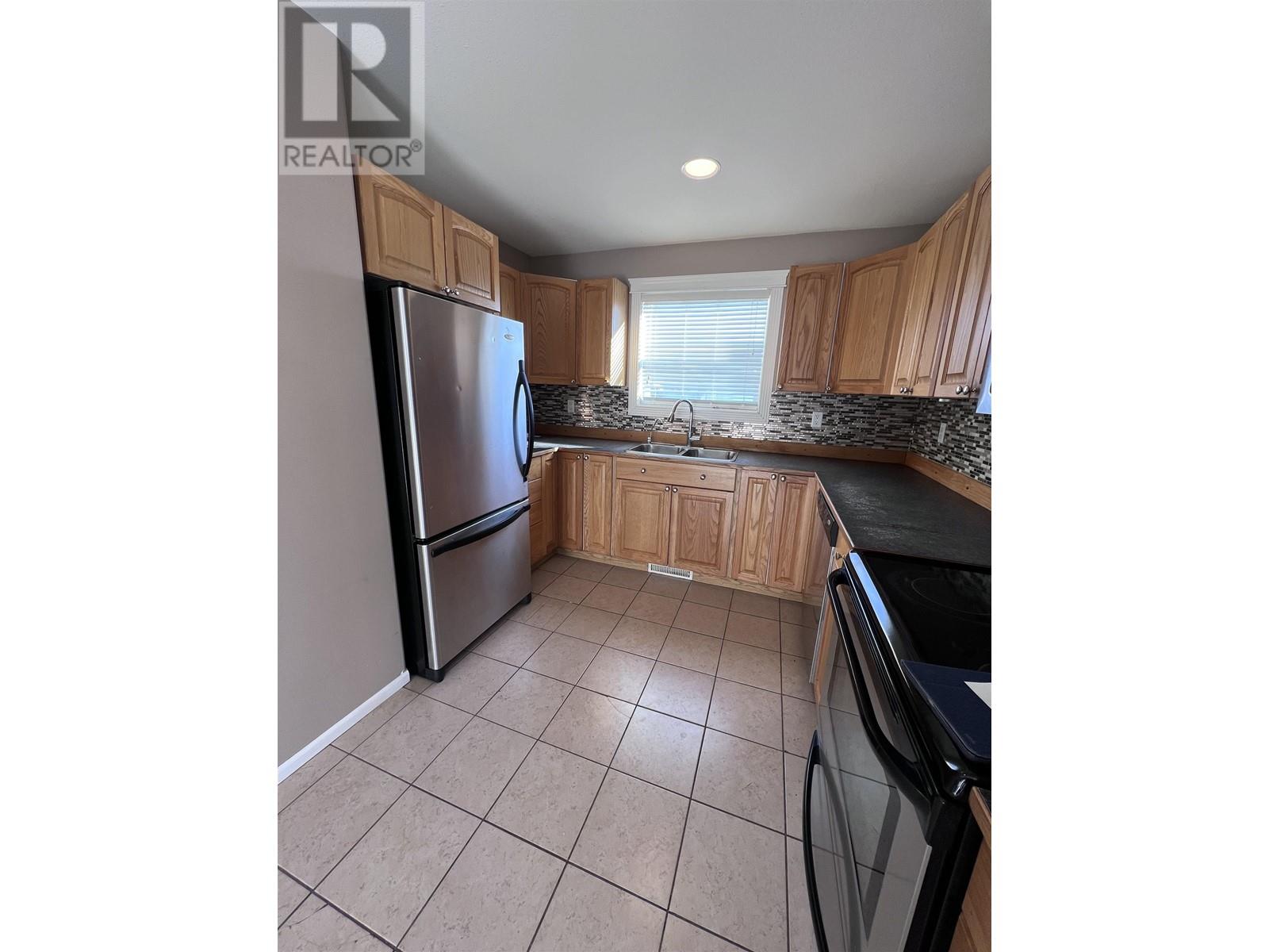 5213 HALLMARK CRESCENT, Fort Nelson