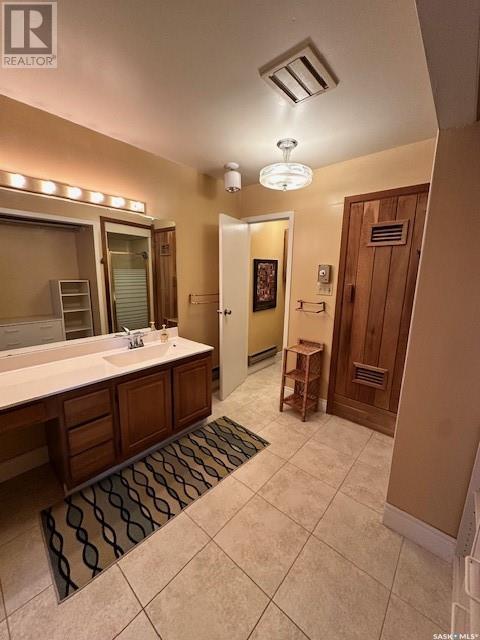 Photo 19 of 3005 Angus Street, Regina SK