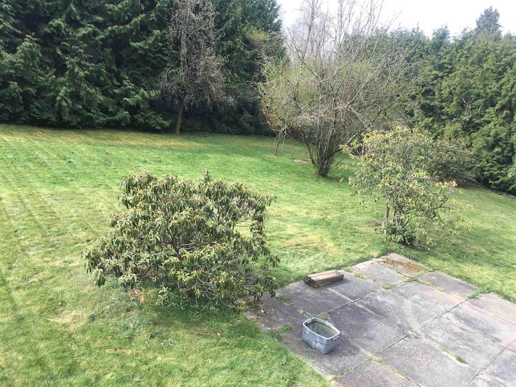 Photo 5 of 16768 26 Avenue, Surrey BC