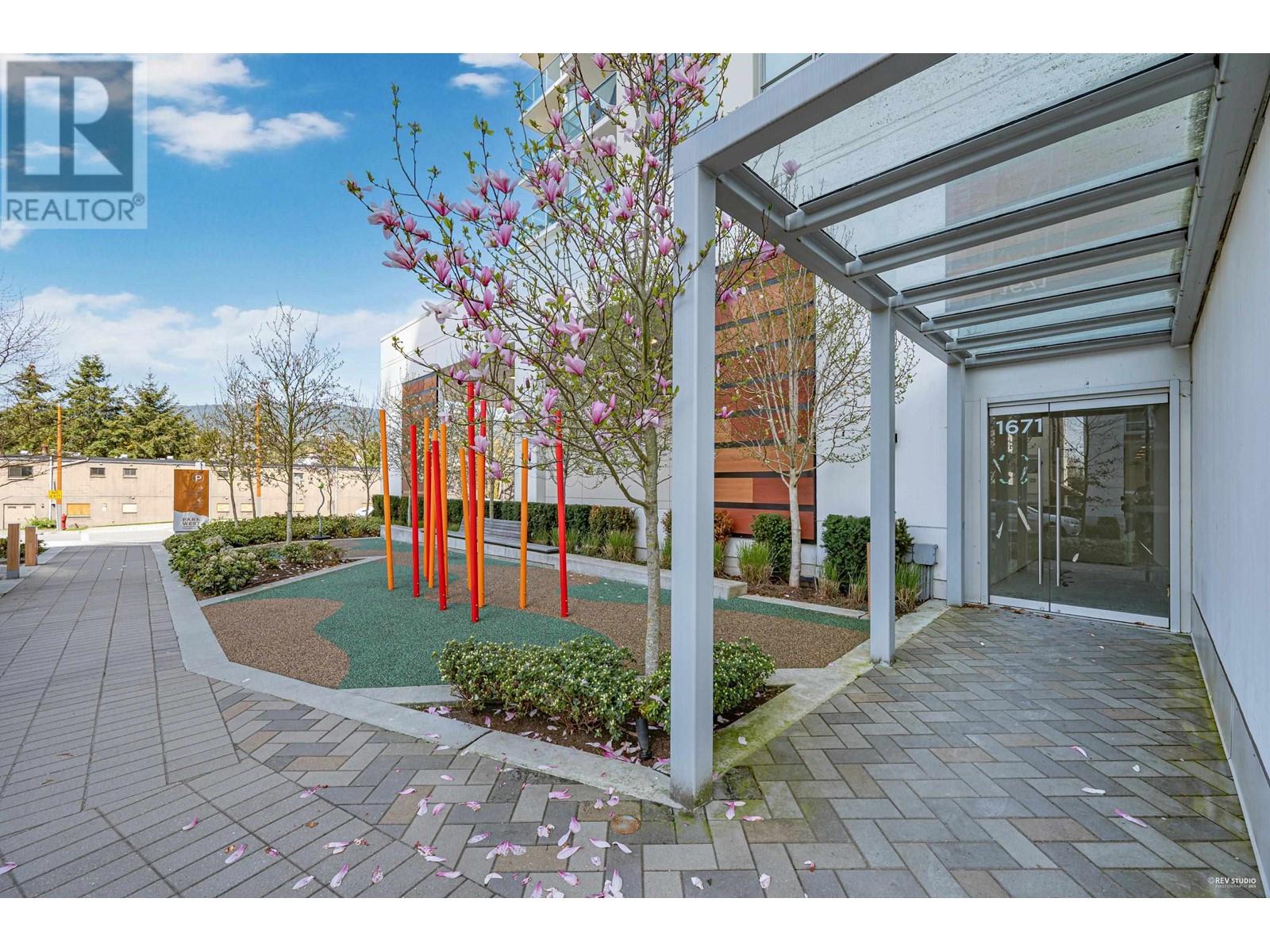 1671 LIONS GATE LANE, North Vancouver