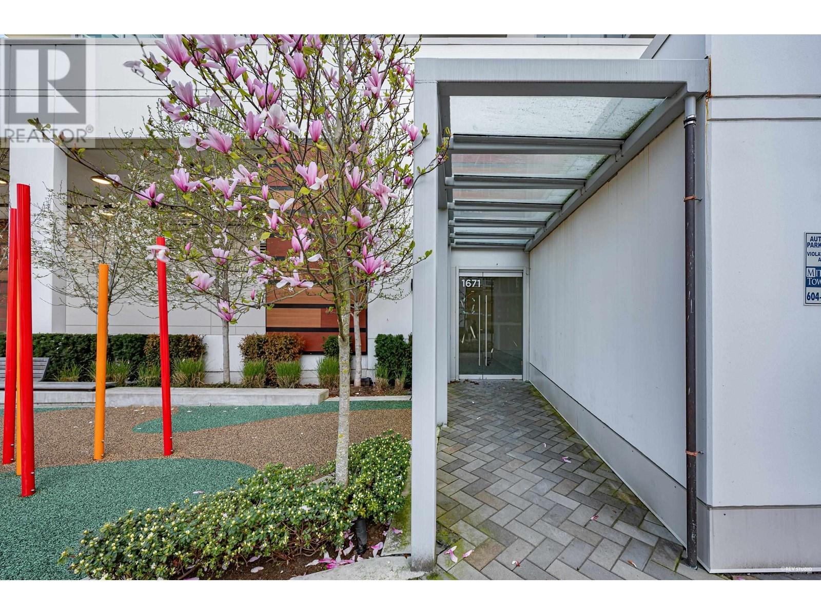 1671 LIONS GATE LANE, North Vancouver