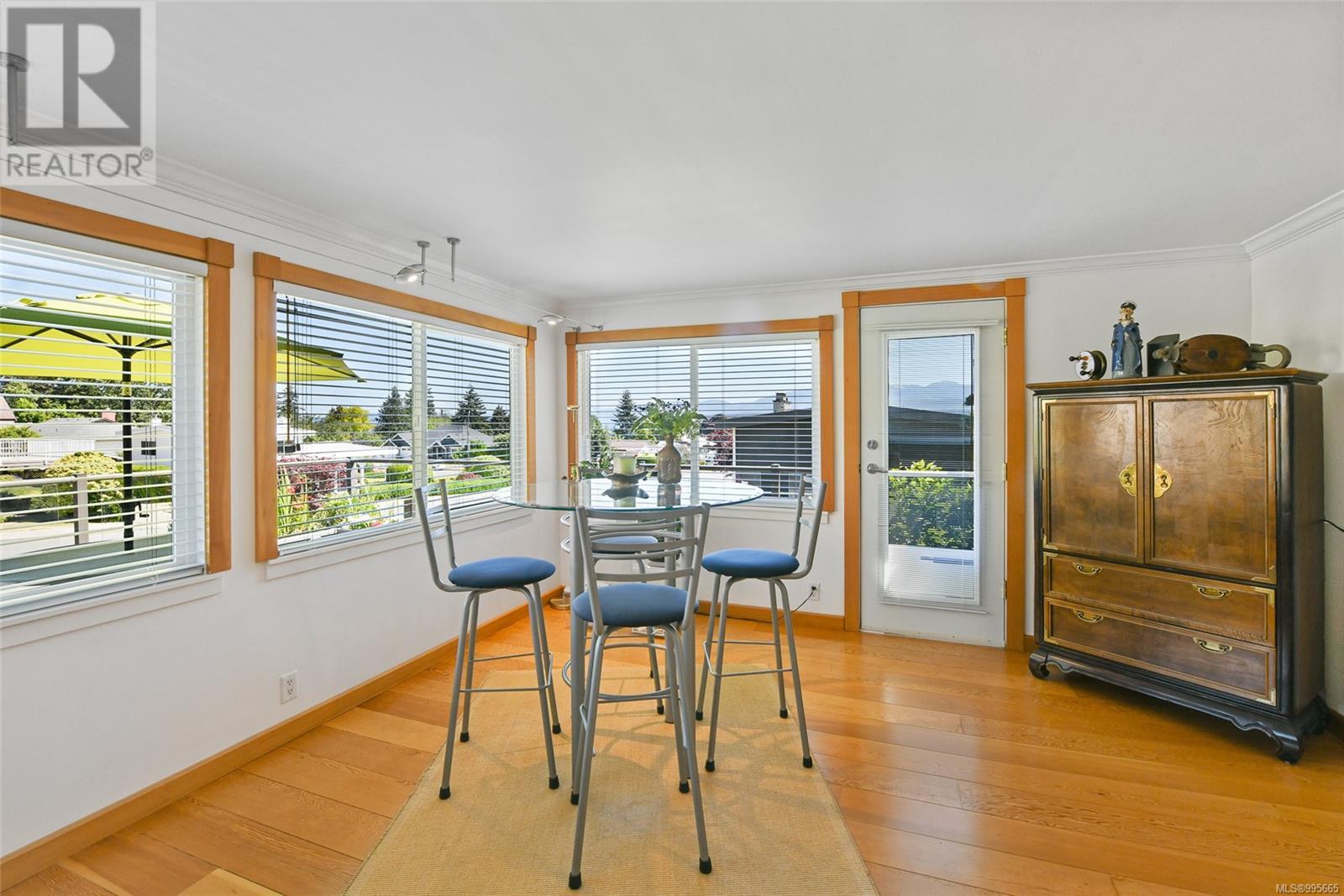 231 Beach Dr, Comox