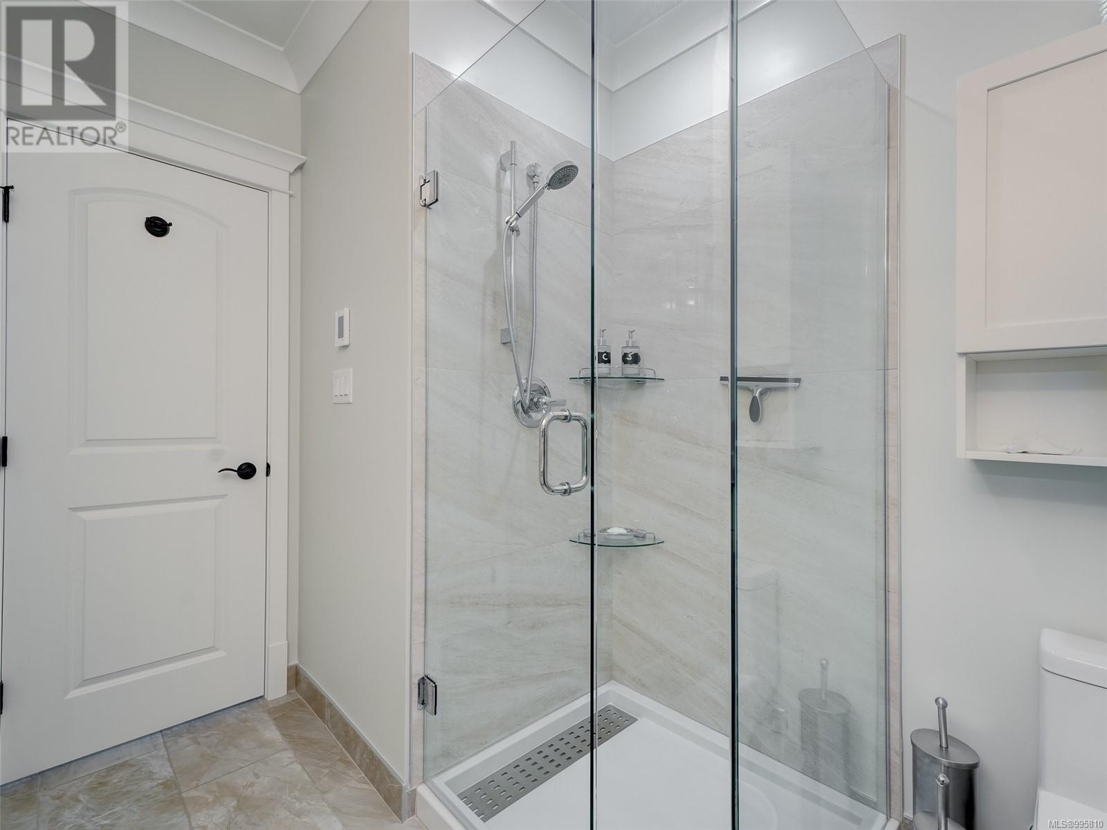 8B 1000 SookePoint Place, Sooke