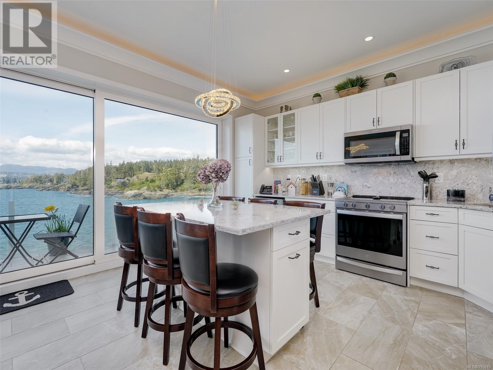 8B 1000 SookePoint Place, Sooke