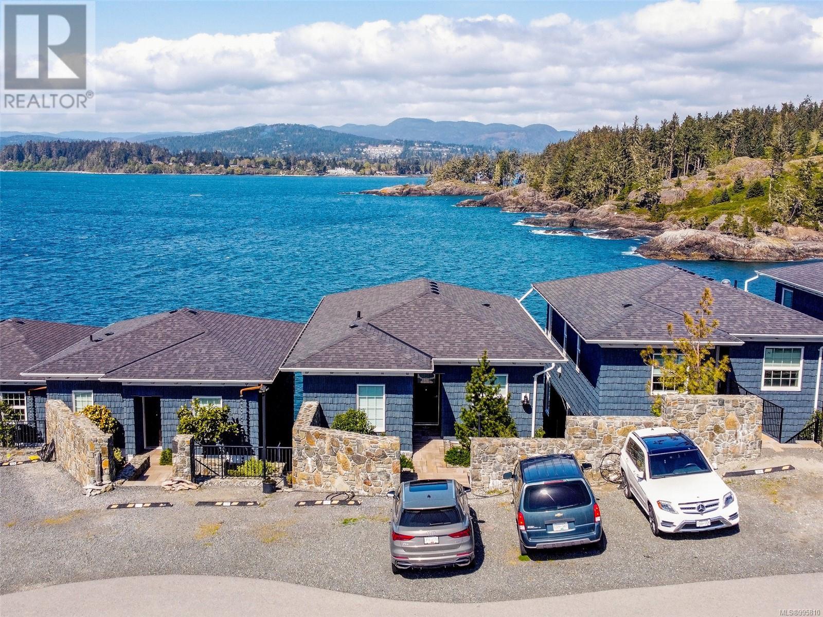 8B 1000 SookePoint Place, Sooke