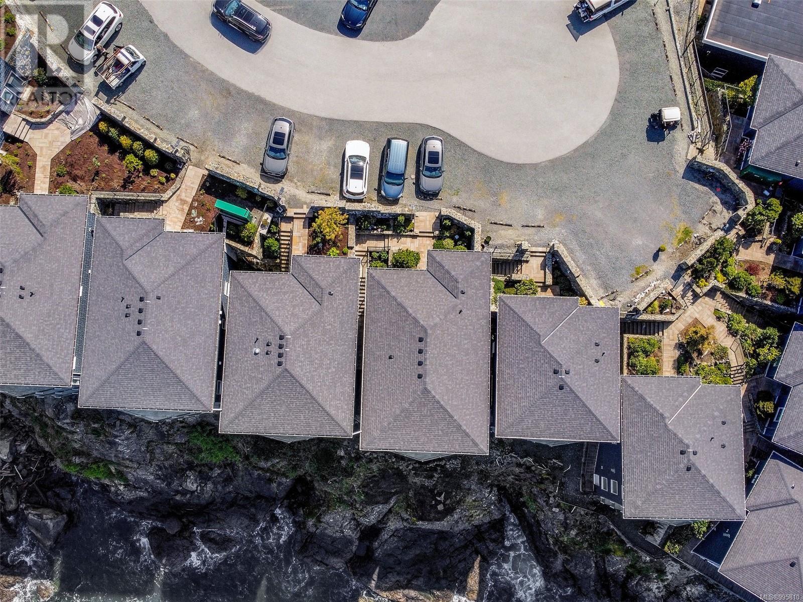 8B 1000 SookePoint Place, Sooke