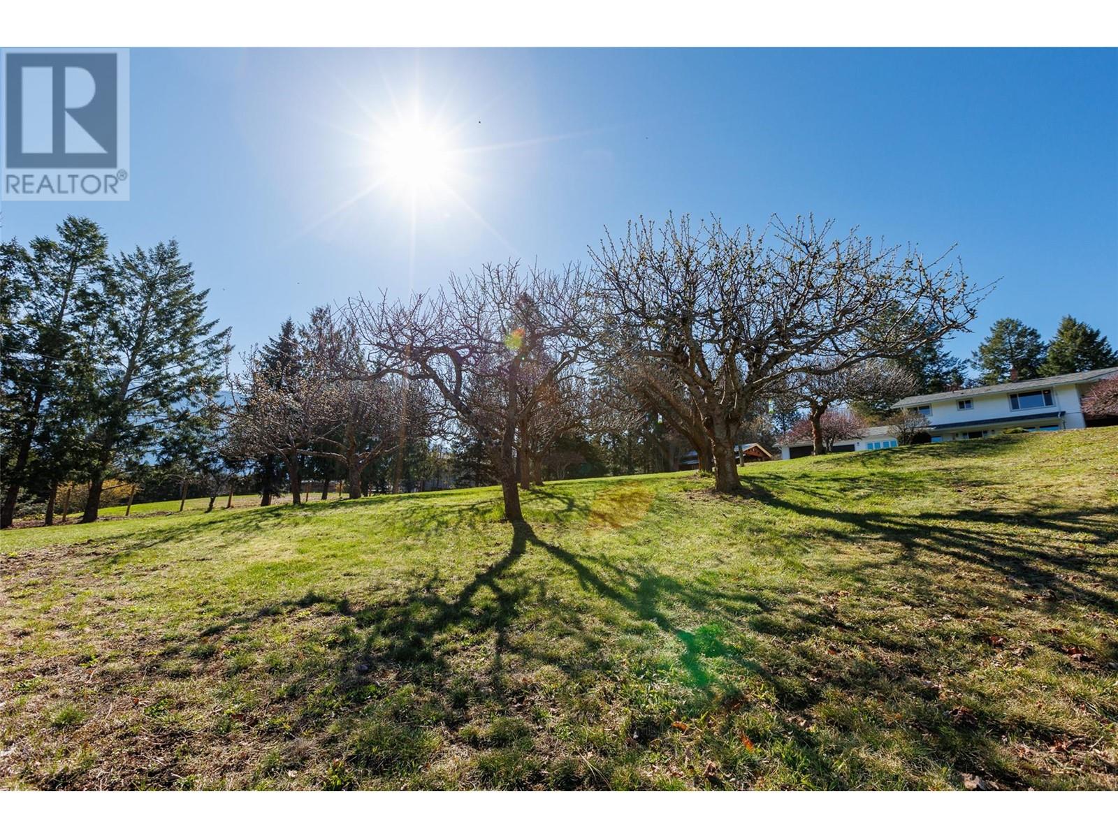 2581 38th Street, Creston
