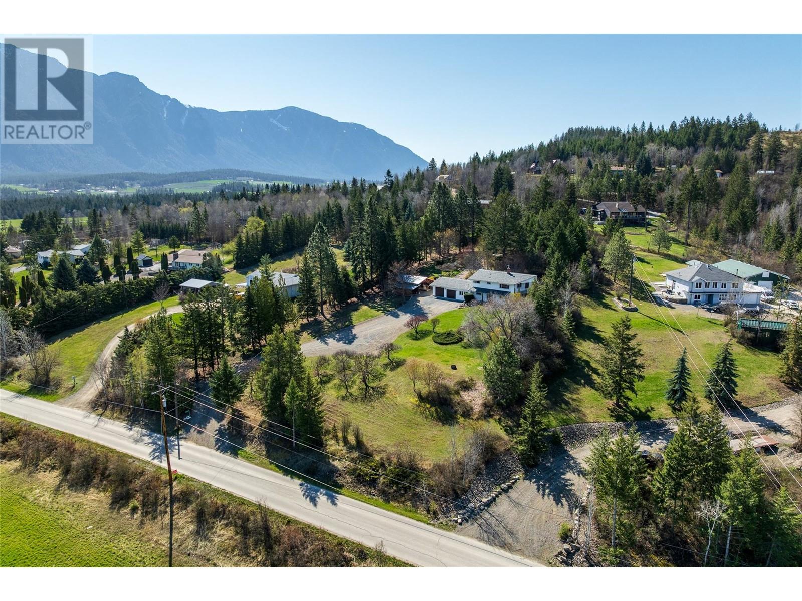 2581 38th Street, Creston