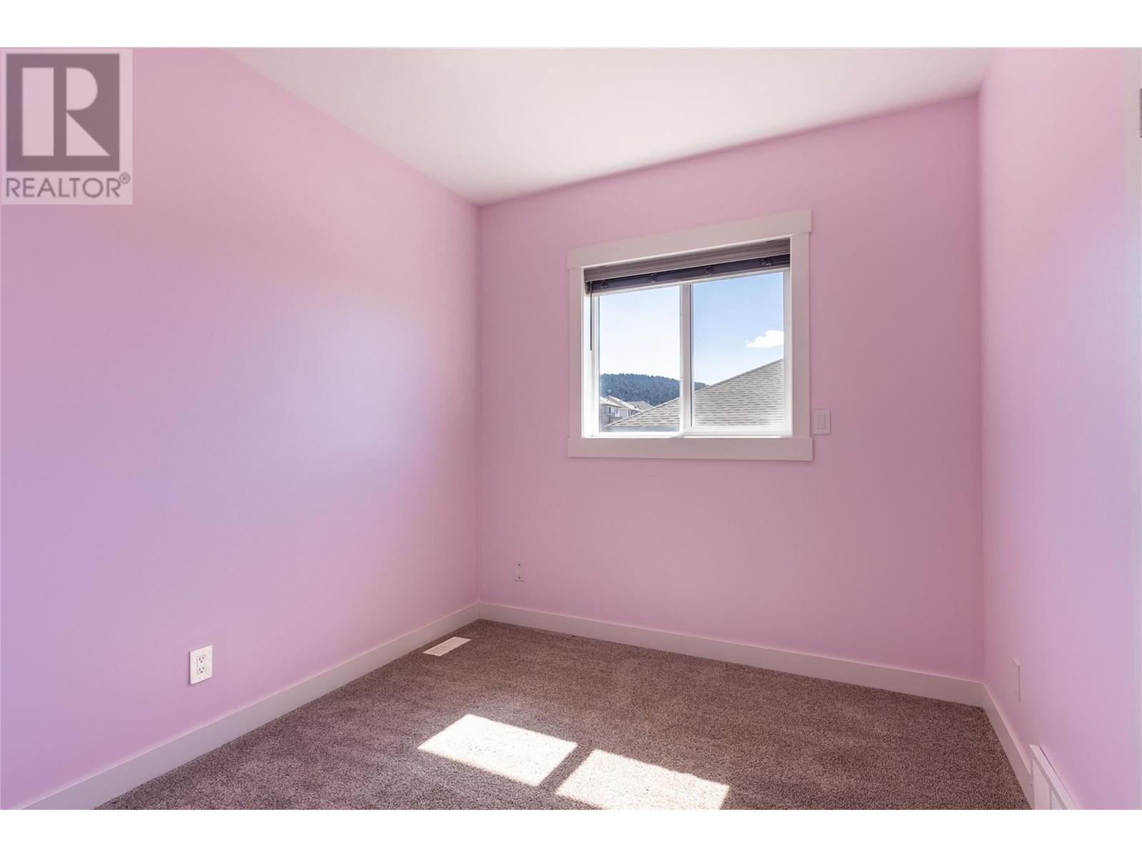 401 DALADON Drive, Logan Lake