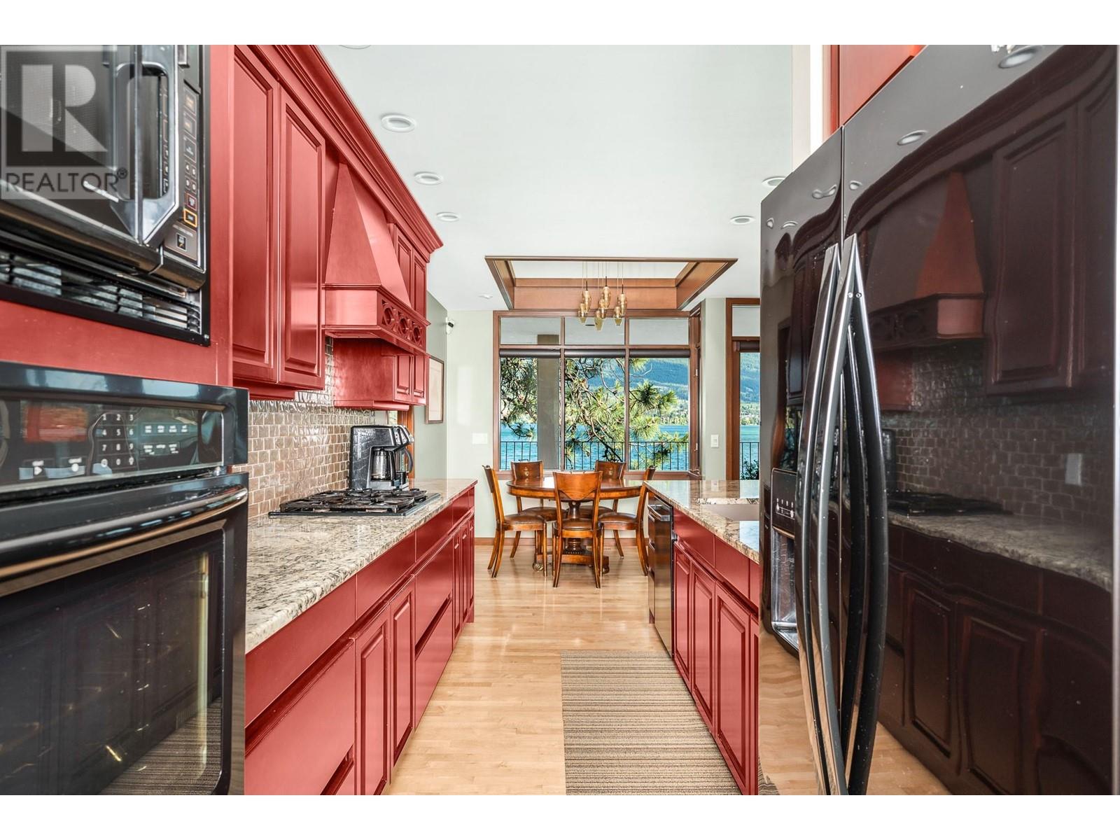 17211 Thomson Road Unit# 6, Lake Country