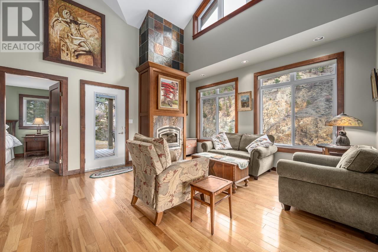 1315 OLD BRIDGE Road, Lillooet