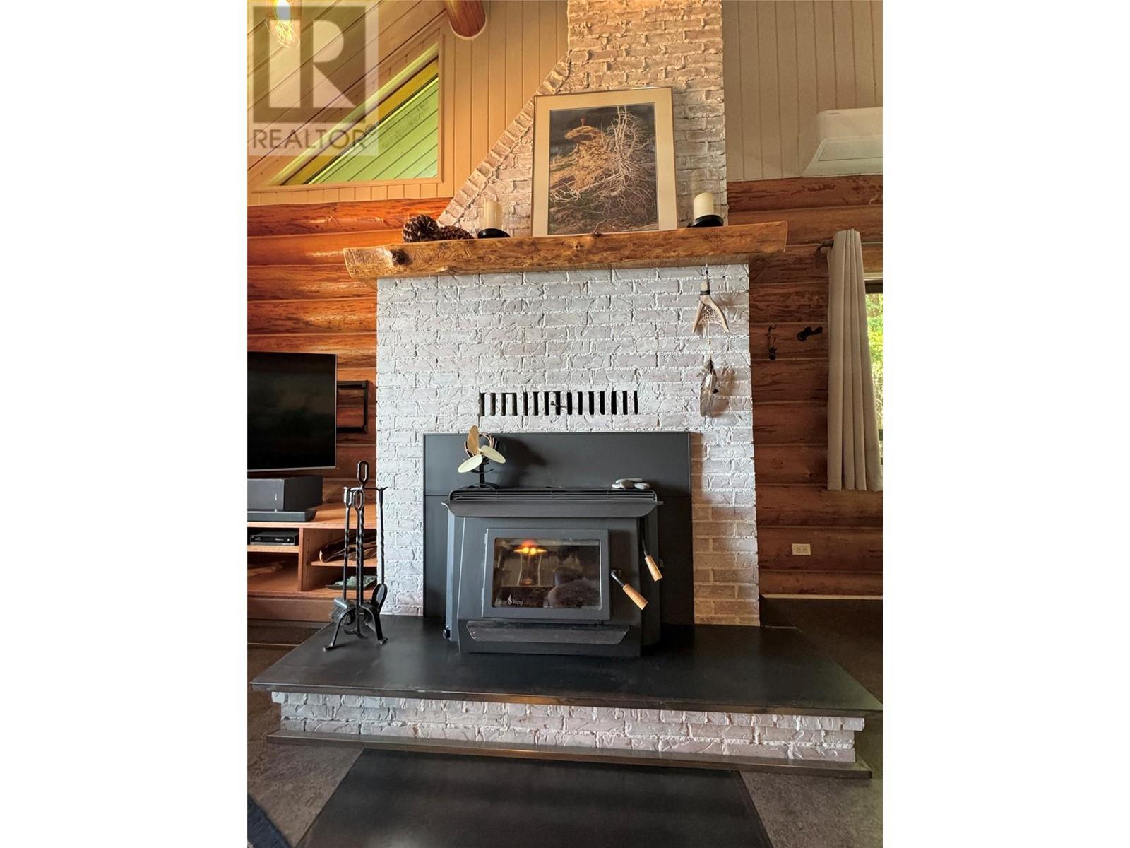 Photo 19 of 4258 31 Highway, Ainsworth BC