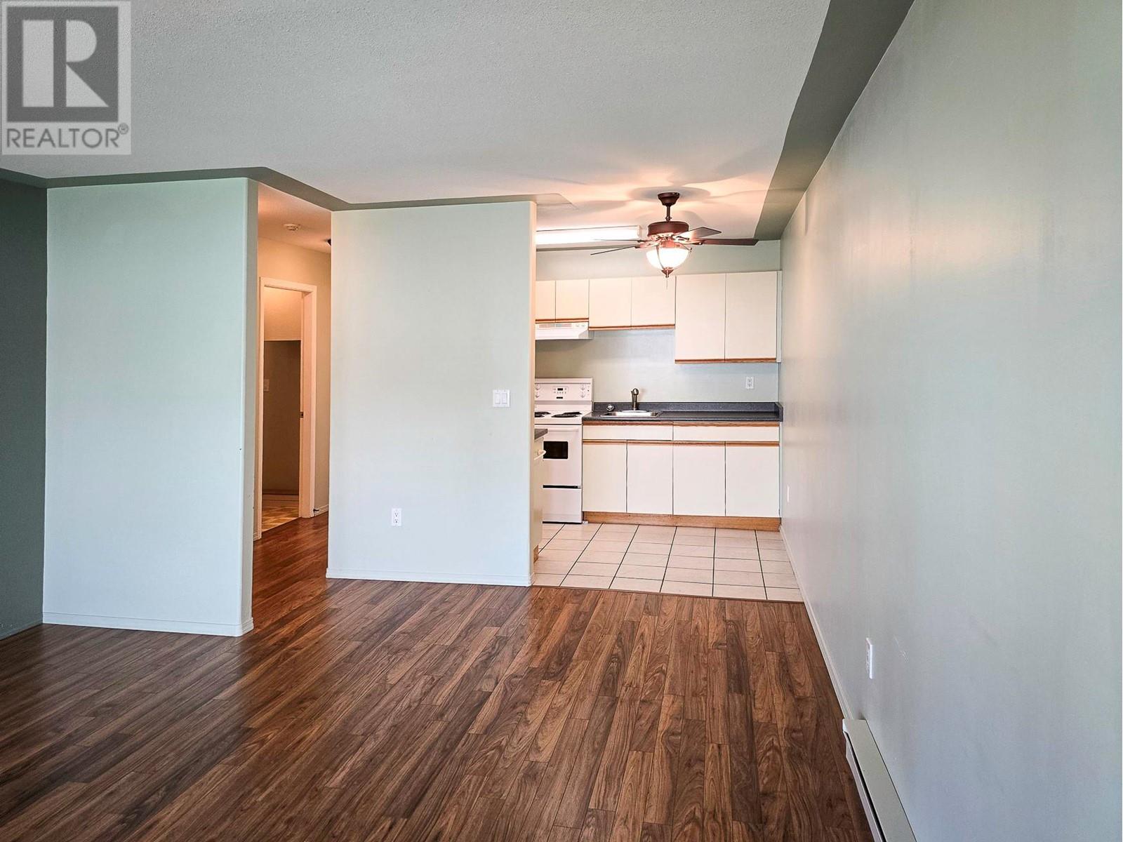 2820 Wolfenden Terrace Unit# 105, Armstrong