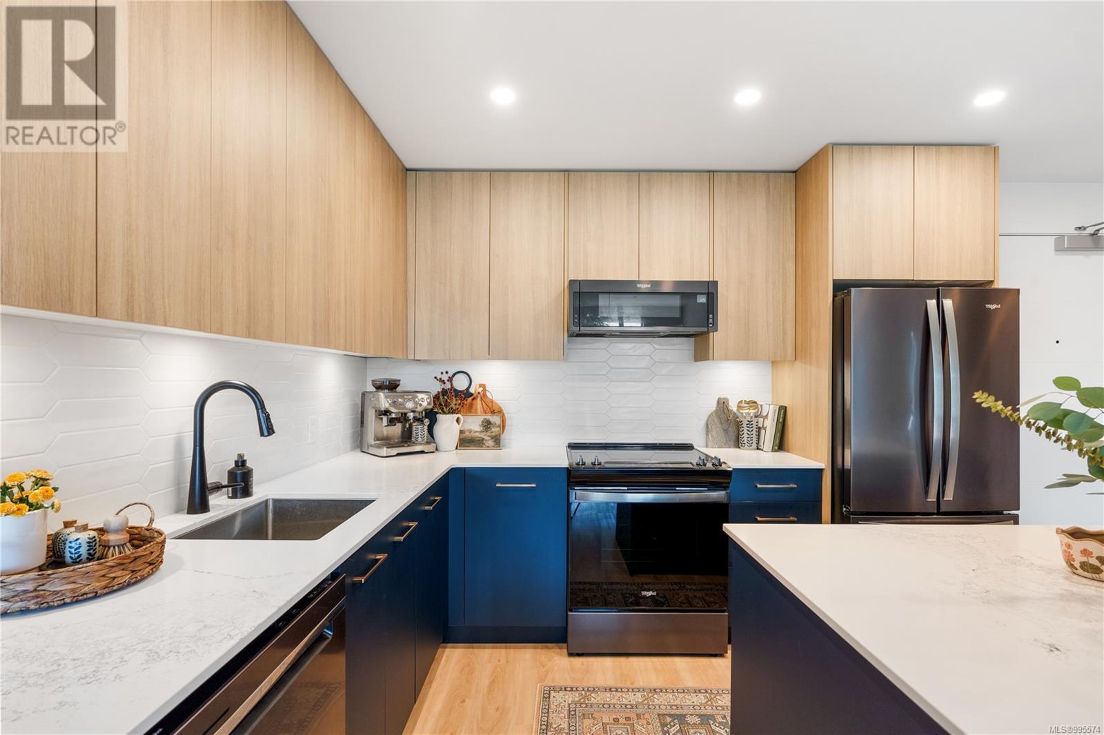 331 920 Reunion Avenue, Langford