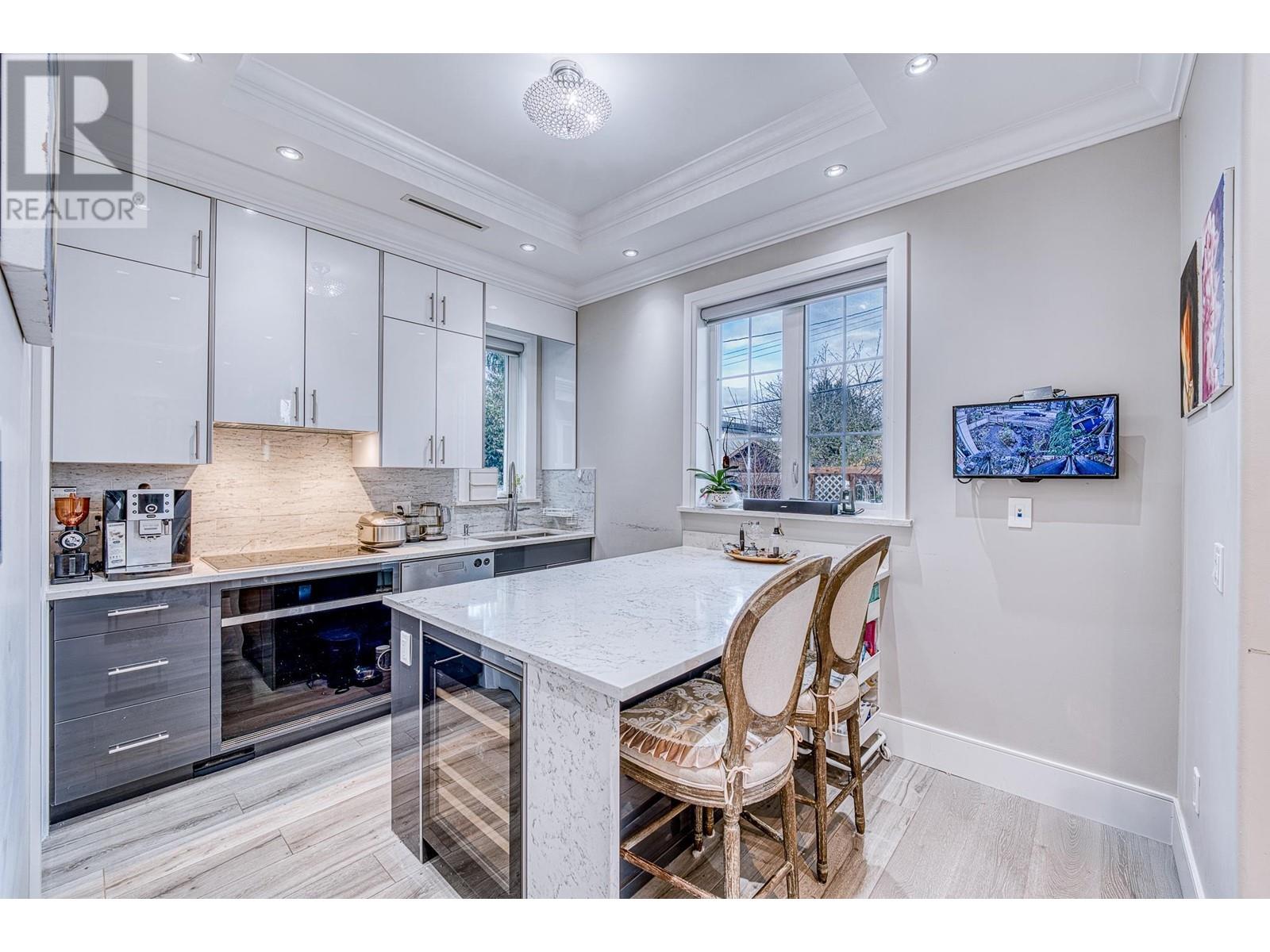Photo 18 of 3537 W 18th Avenue, Vancouver BC