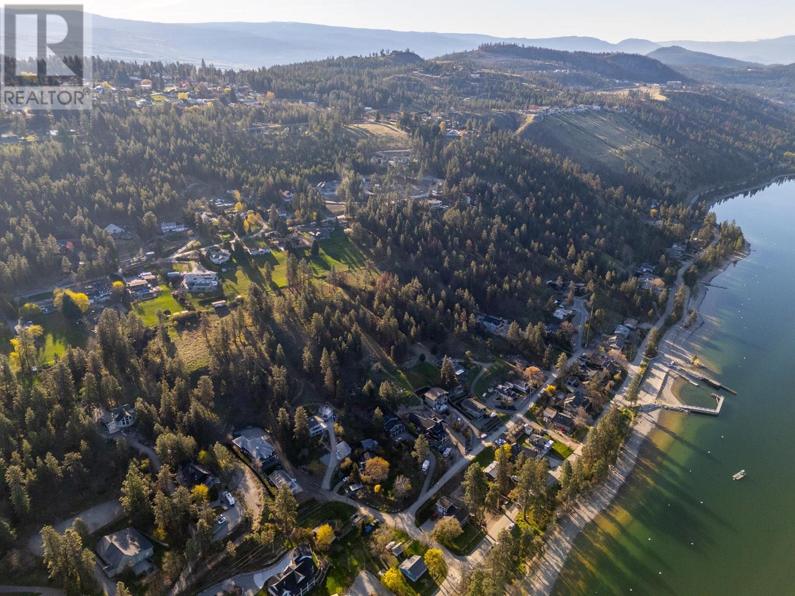 10989 Maddock Avenue, Lake Country