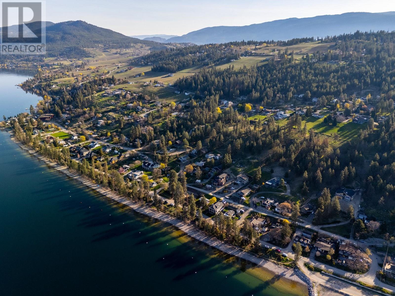 10989 Maddock Avenue, Lake Country