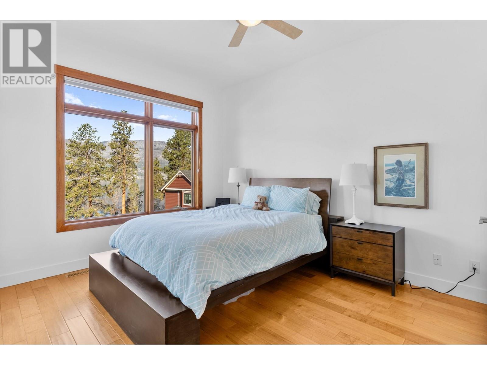 10989 Maddock Avenue, Lake Country